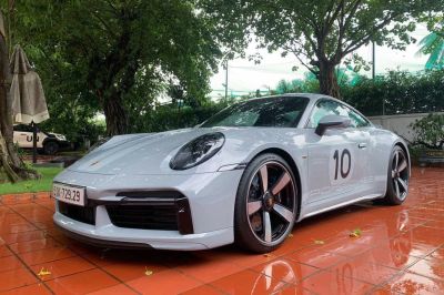 Porsche 911 Sport Classic về tay ông Đặng Lê Nguyên Vũ, mang biển số cực đẹp