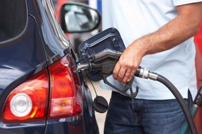 Cần làm gì khi bạn đổ nhầm nhiên liệu cho xe của mình?