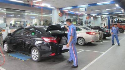 Bảo dưỡng, sửa chữa ô tô: Chọn dịch vụ chính hãng hay gara tư nhân?