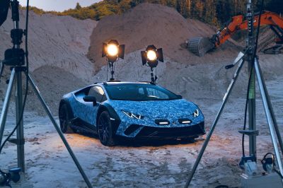 Siêu xe Lamborghini Huracan Sterrato độc bản cần 370 giờ để hoàn thiện màu sơn