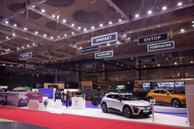 VinFast giới thiệu 4 mẫu ô tô điện tại Trung Đông