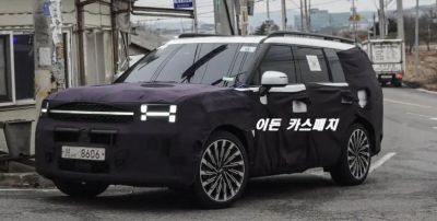 Hyundai Santa Fe PHEV 2025 lần đầu lộ diện trên đường