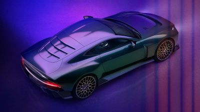 Siêu xe Aston Martin giá 1,5 triệu USD nhưng chỉ trang bị số sàn