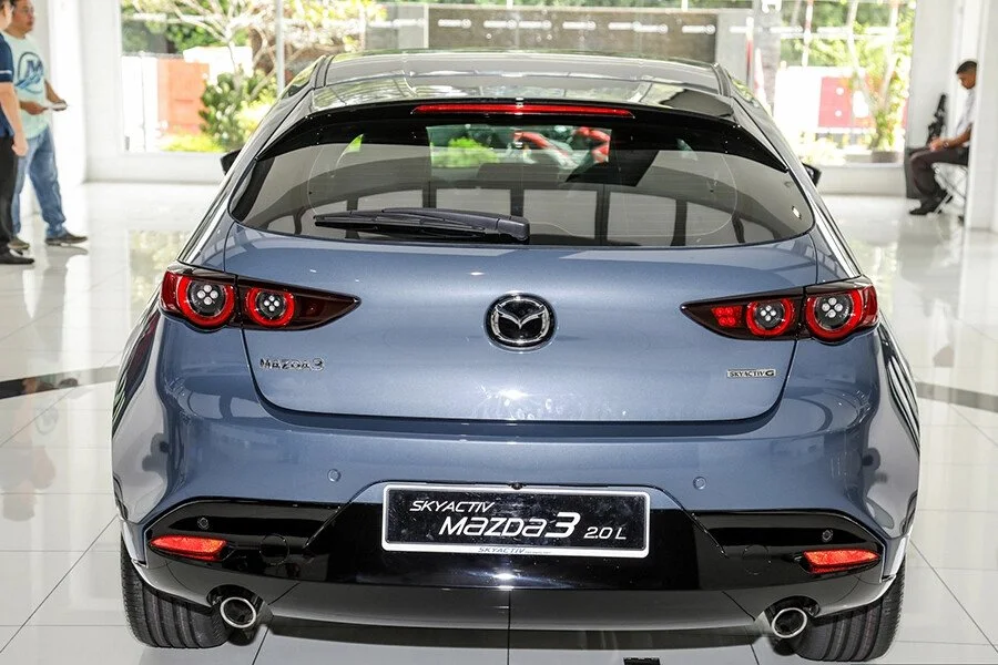 Phần đuôi xe Mazda 3 hatchback
