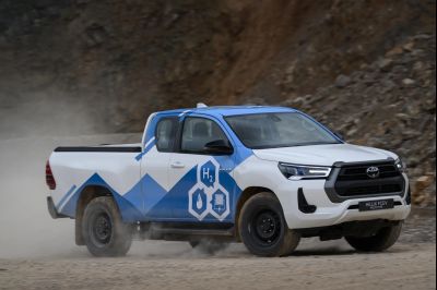 Toyota Hilux sắp ra mắt phiên bản dùng nhiên liệu hydro