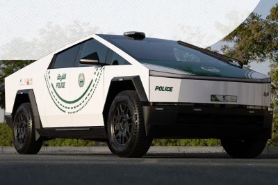 Ảnh thực tế bán tải điện Tesla Cybertruck gia nhập lực lượng cảnh sát Dubai