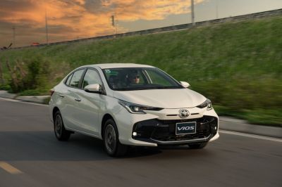 So sánh Toyota Vios MT 2024 và Hyundai i10 sedan AT 2024: thông số, động cơ, tiện nghi, an toàn