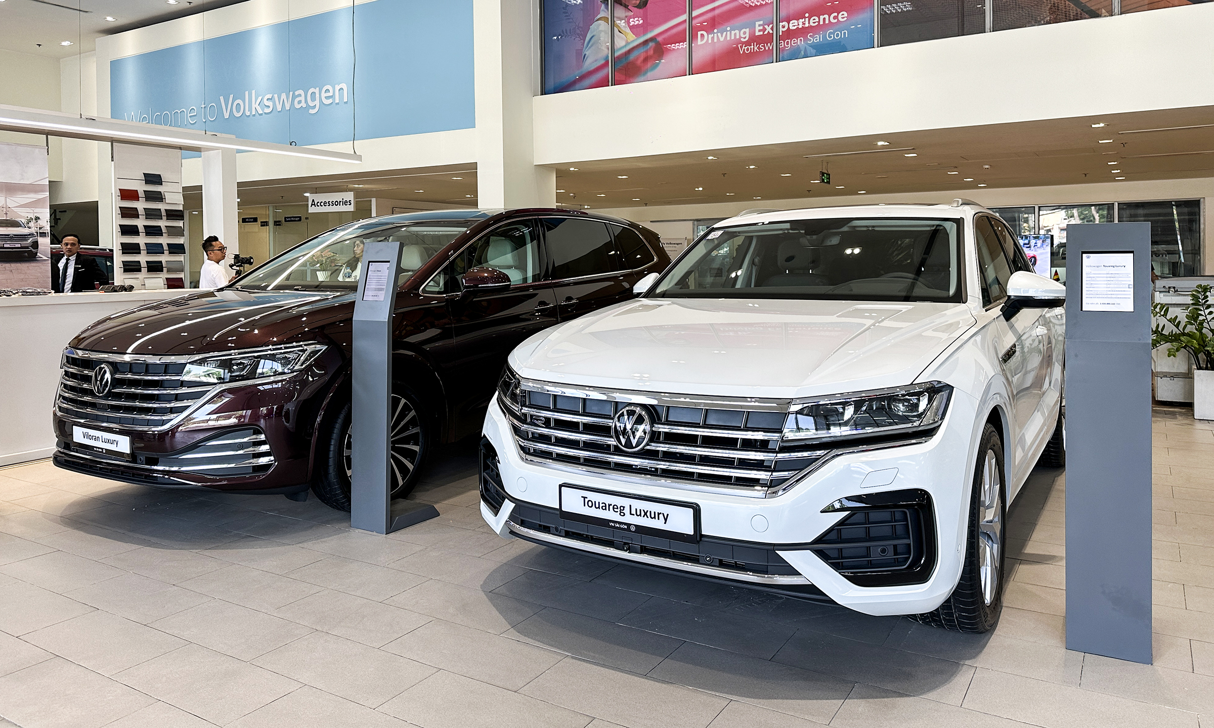 Volkswagen Touareg hạ giá sâu tới 300 triệu đồng