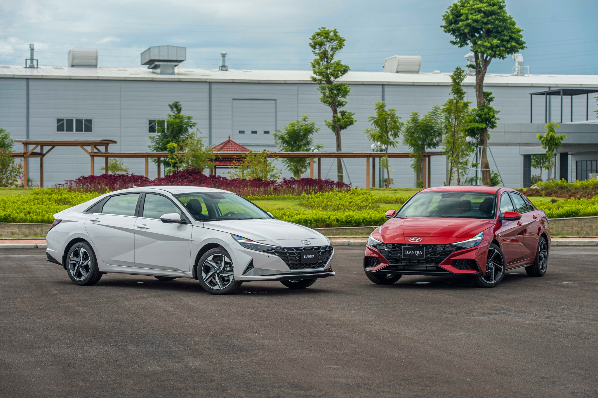 So sánh các phiên bản Hyundai Elantra 2024: giá bán, thông số kỹ thuật