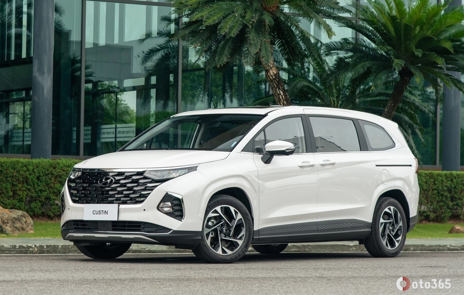 Hyundai Custin 2024