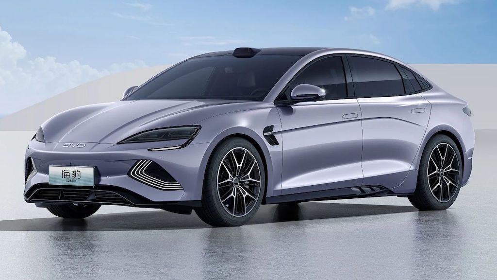 Những mẫu xe sedan và xe sang mới vừa được tung ra trong tháng 8/2024