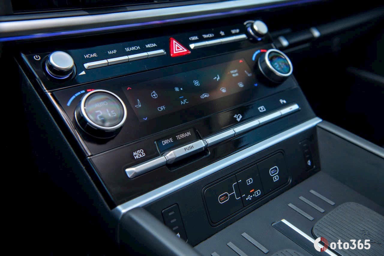 So sánh các phiên bản Hyundai SantaFe 2025 vừa ra mắt thông số động cơ tiện nghi an toàn