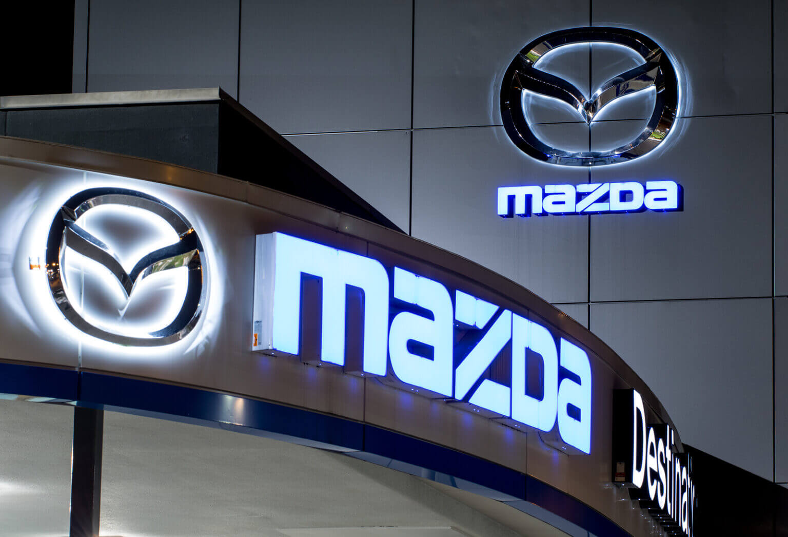 Lịch sử ra đời và quá trình phát triển của hãng xe Mazda