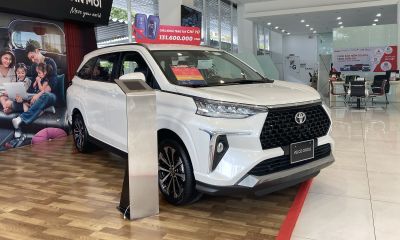 Giá xe Toyota giảm mạnh tháng 10/2024