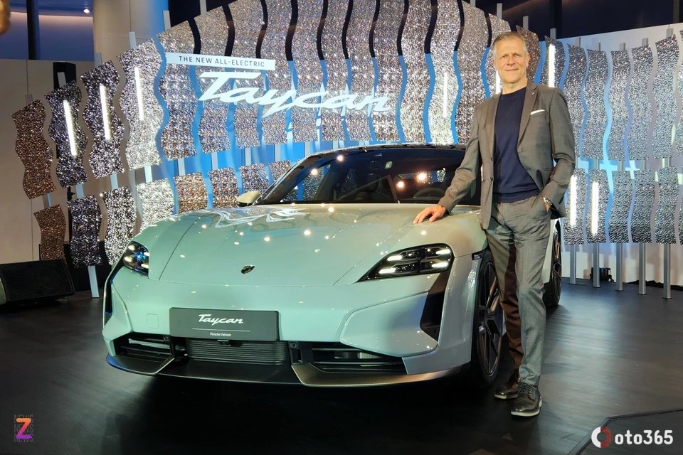 Porsche Taycan 2025