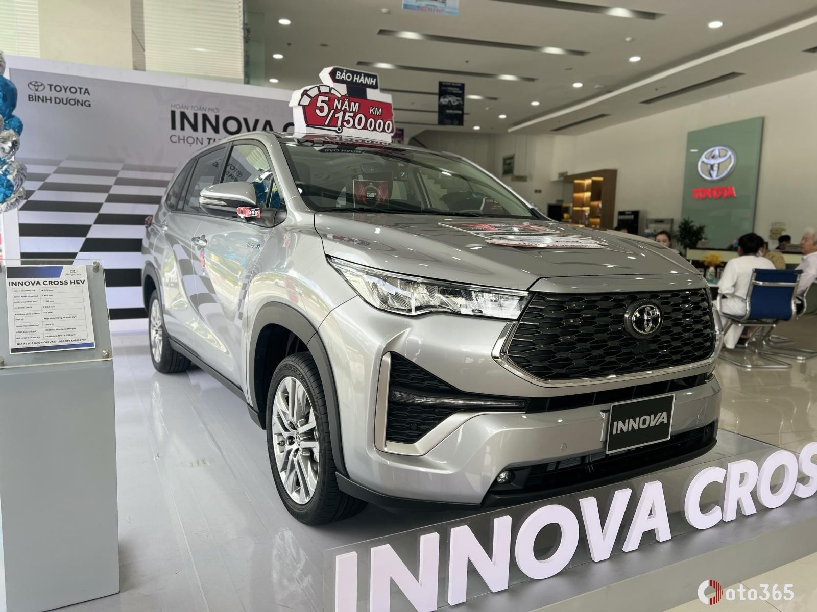 Toyota Innova Cross 2024