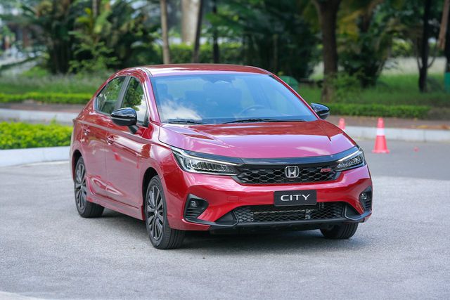 Đánh giá Honda City 2024: Từ thiết kế tinh tế đến trải nghiệm lái mạnh mẽ