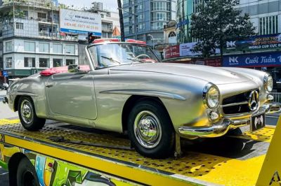 Mercedes-Benz 190 SL của vua cà phê Việt có giá 9,2 tỷ đồng