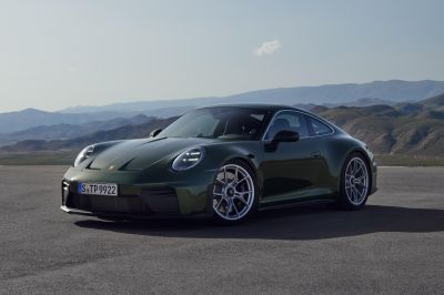 Sức mạnh thách thức giới hạn: Porsche 911 GT3 Touring 2025 với 510 mã lực