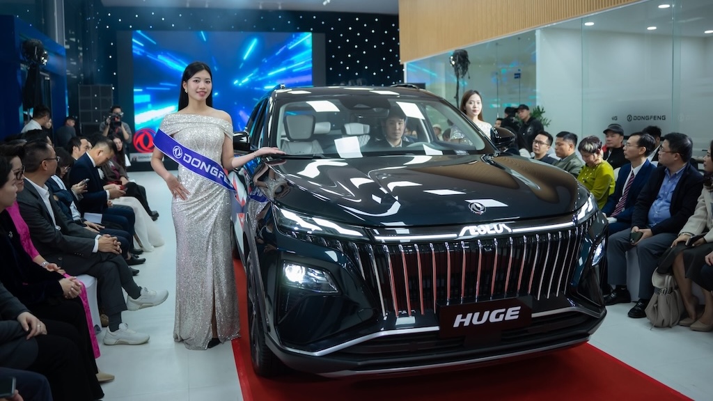 Chi tiết SUV hạng D Huge: mẫu xe 