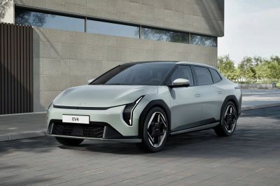 Kia EV4 ra mắt: Sự kết hợp hoàn hảo giữa 2 phong cách thiết kế đột phá