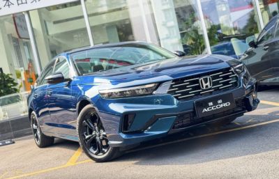 Honda Accord phiên bản nâng cấp chính thức ra mắt