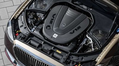 Mercedes-Benz vẫn trung thành với động cơ V12