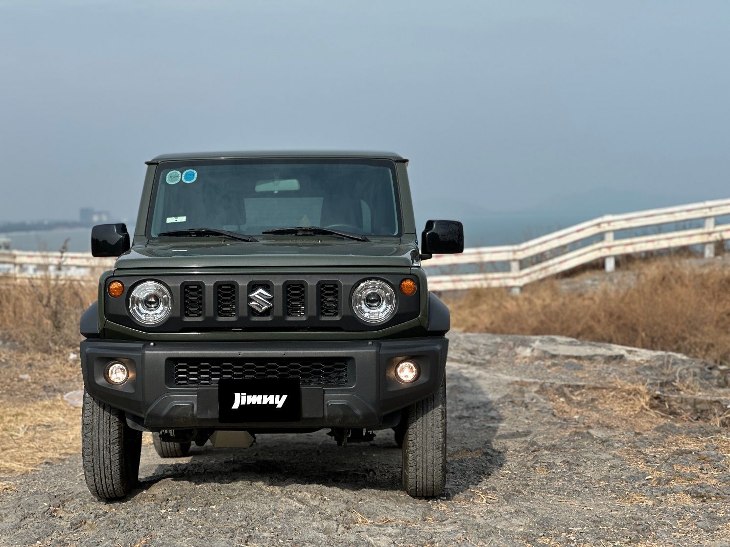 Bí mật sau vô-lăng Suzuki Jimny khiến dân chơi off-road mê mẩn