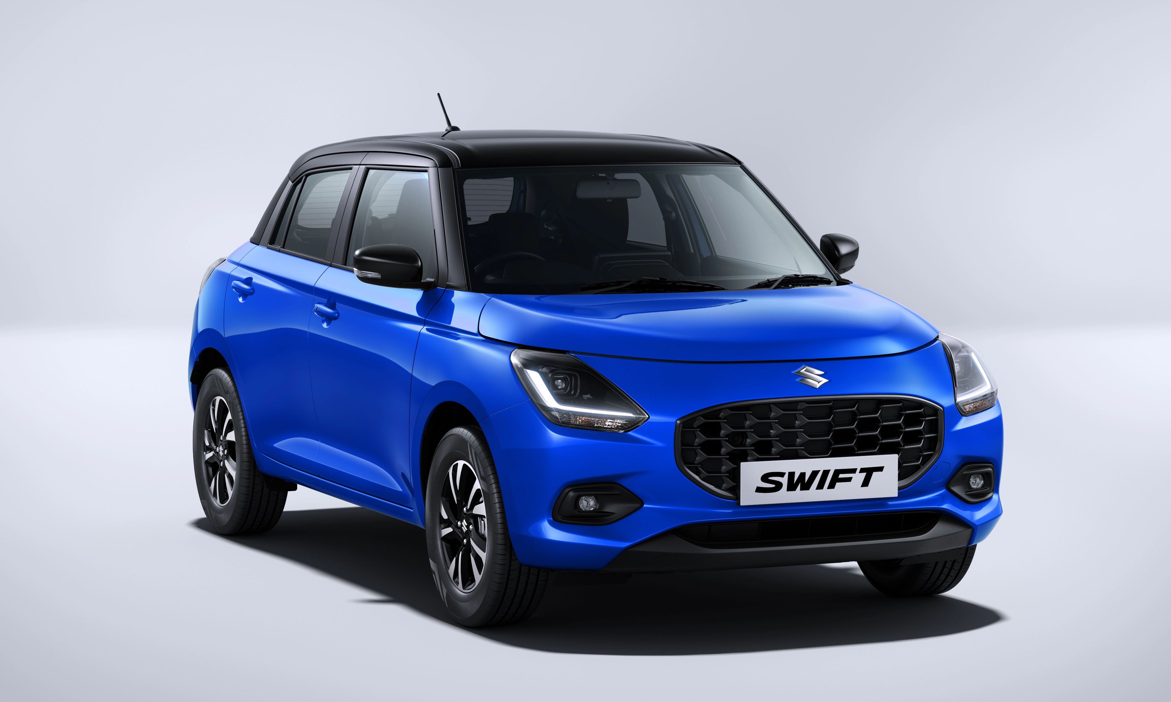 Suzuki Swift trở lại Việt Nam: Nhập Nhật, nâng cấp gì so với bản cũ?