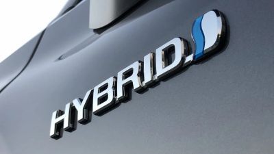 Vì sao xe hybrid hiếm khi dùng động cơ diesel?