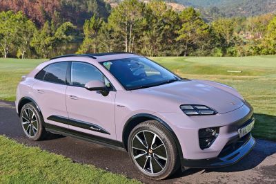 Porsche Macan 4 EV ra mắt với gói tuỳ chọn cao cấp trị giá hơn 1,3 tỷ đồng