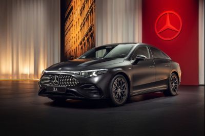 Mercedes-Benz bị chỉ trích vì xe điện khó sạc: Chuyện gì đang xảy ra?