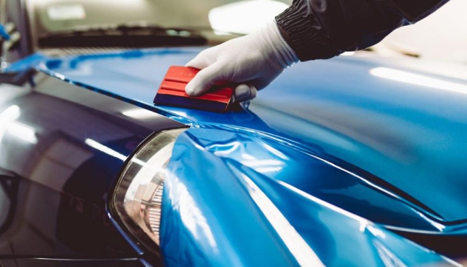 Bóc Decal ô tô đúng cách: Những mẹo hay bạn nên biết