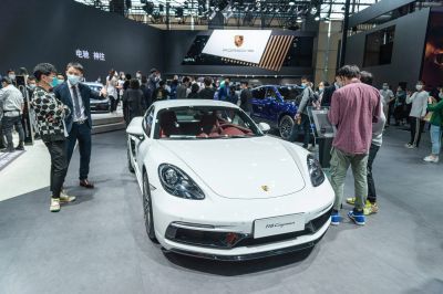 Khủng hoảng tại Porsche: Bài học từ tham vọng điện hóa thiếu thực tiễn