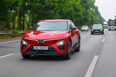 VinFast VF 7 qua lăng kính của nữ tài xế đam mê du lịch
