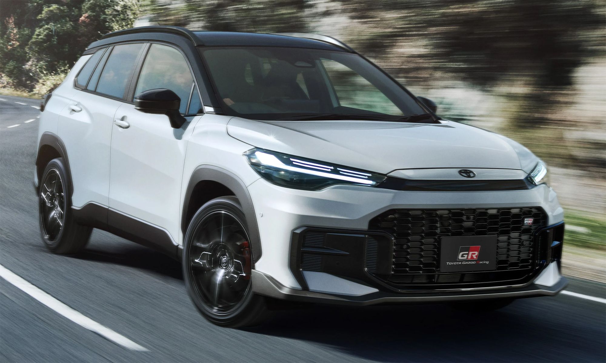 Toyota Corolla Cross GR Sport 2025: Có gì đặc biệt ở phiên bản gần 27.000 USD?