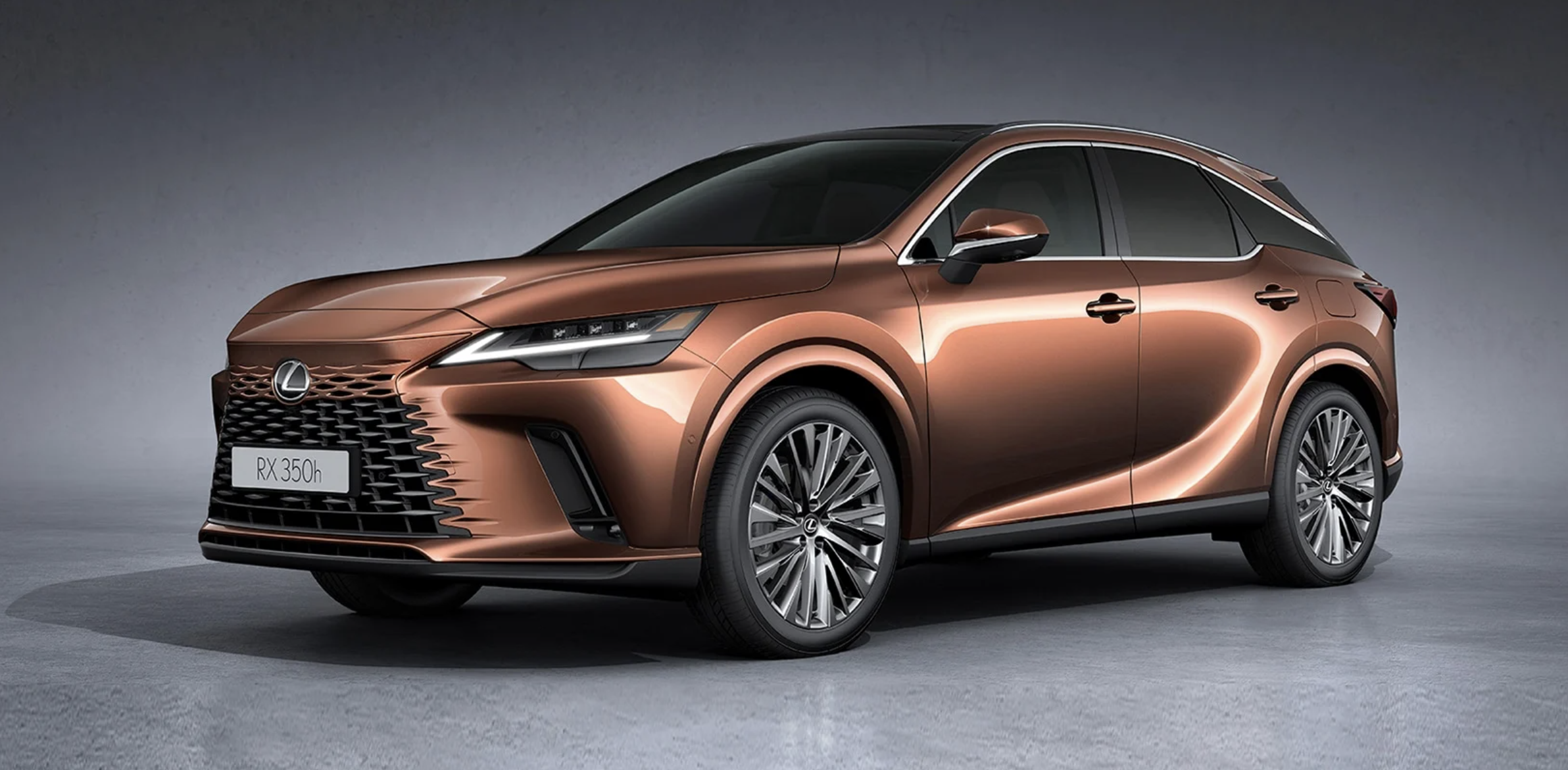 Lexus RX350h tại Việt Nam: Chênh nhẹ 70 triệu, tiết kiệm gấp đôi bản xăng