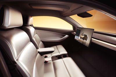 Tesla chuẩn bị giao xe theo cách chưa từng có: Tự chạy đến tận tay khách hàng