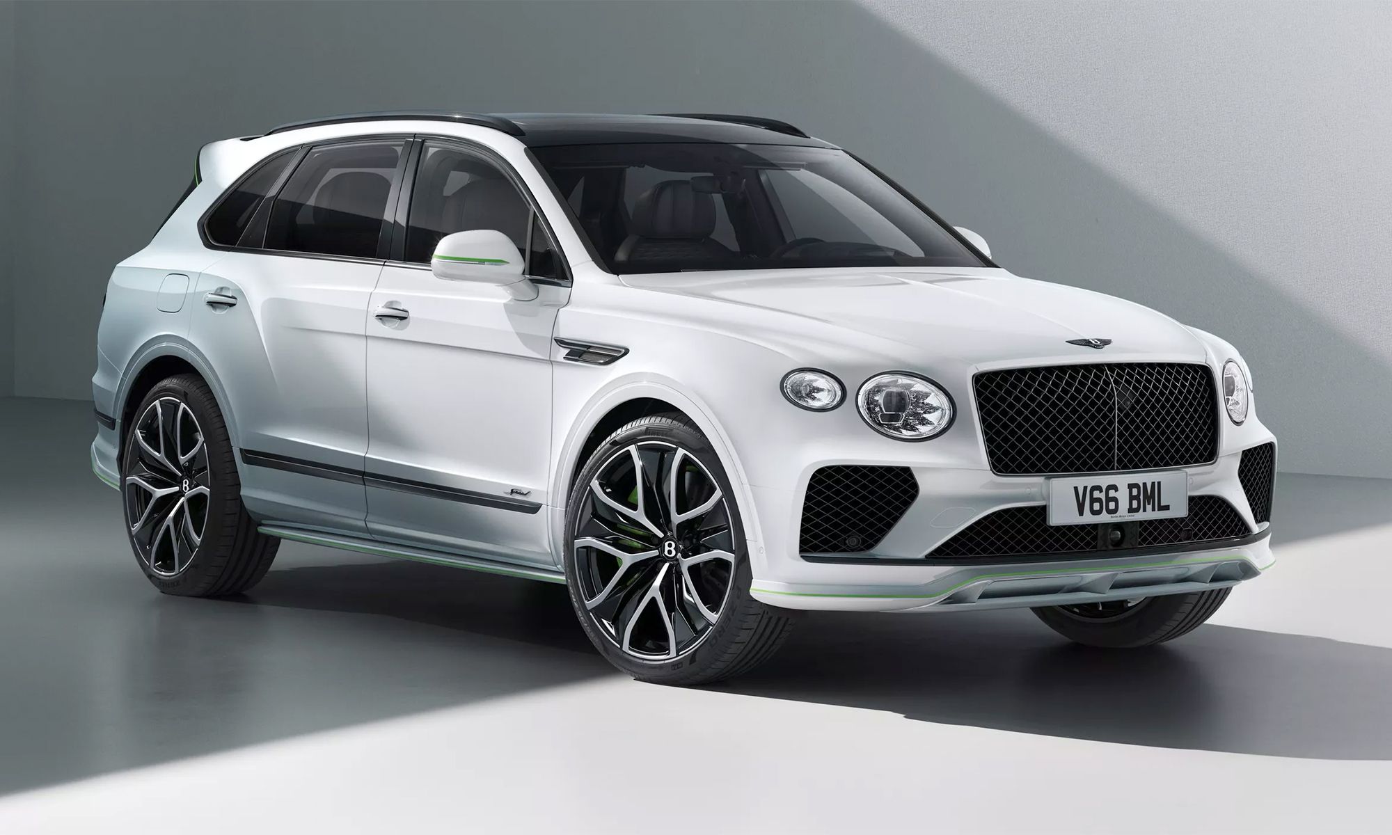 Bentayga Speed 2026 ra mắt: Động cơ V8 mới, khả năng drift ấn tượng
