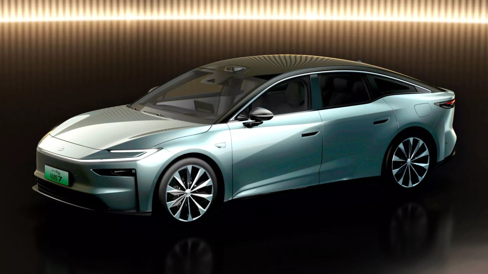 Toyota bắt tay ông lớn công nghệ Trung Quốc: Xe điện bZ7 sắp trình làng