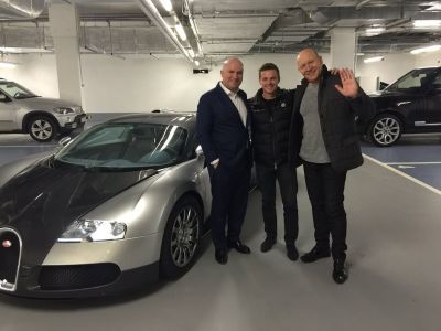 Chủ xe Bugatti tiết lộ cú 