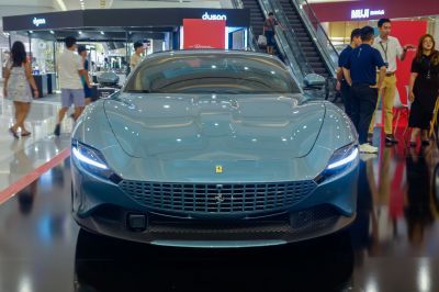 Cận cảnh siêu xe Ferrari Roma Spider thứ hai cập bến tại Việt Nam