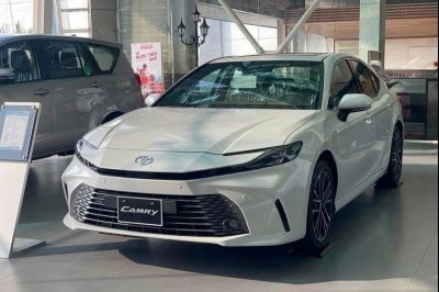 Sedan cỡ D bán chạy nhất tháng 6 chỉ tiêu thụ hơn 200 xe