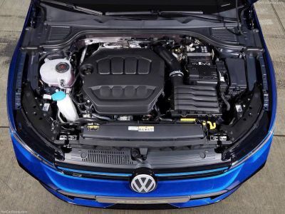 Volkswagen Golf công bố giá bán tại Việt Nam, có cả bản 'xe đua'