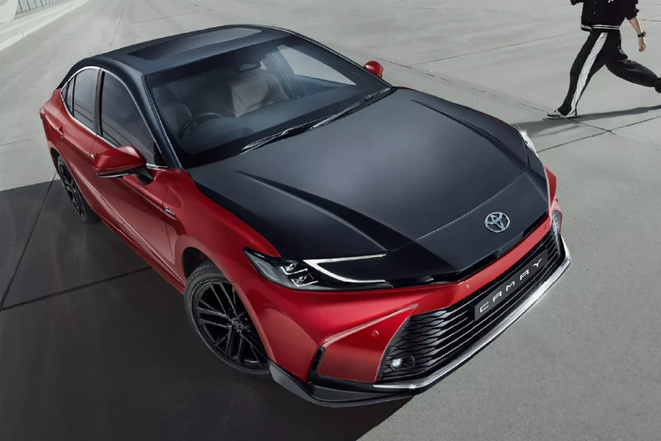 Toyota Camry ra mắt phiên bản Sprint Edition với thiết kế thể thao hơn