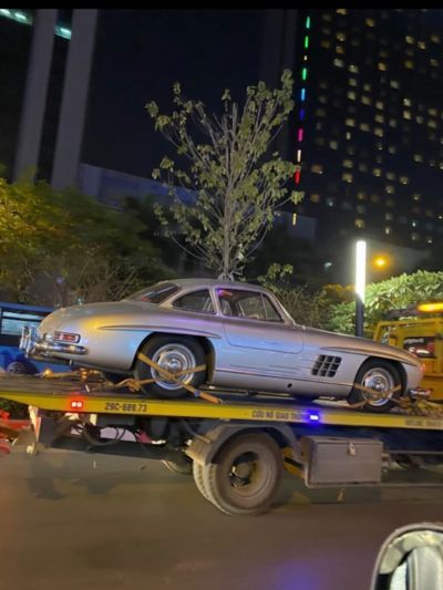 Siêu phẩm Mercedes-Benz 300 SL trị giá hàng triệu USD xuất hiện tại Việt Nam?