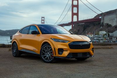 Doanh số xe điện của Ford 'tụt dốc không phanh' khi hết trợ cấp