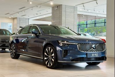 Chi tiết Volvo S90 T8 Recharge thế hệ mới, giá gần 2,8 tỷ đồng