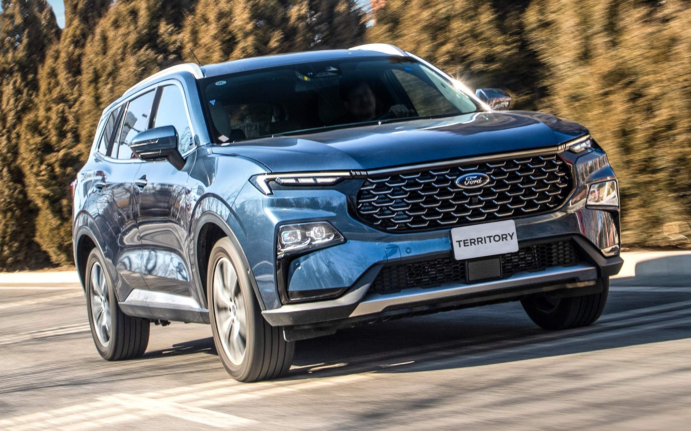 Mitsubishi Destinator có thực sự là đối thủ của Mazda CX5?