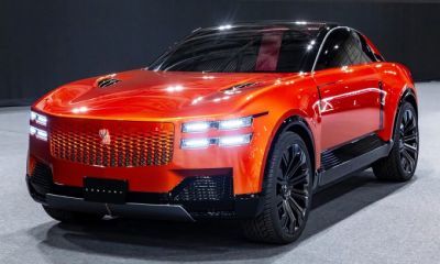 Xe sang của Toyota trung thành với động cơ xăng